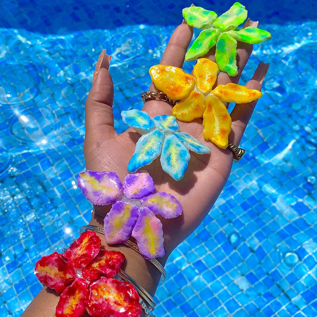MOTHER OF FLOWER NAILS